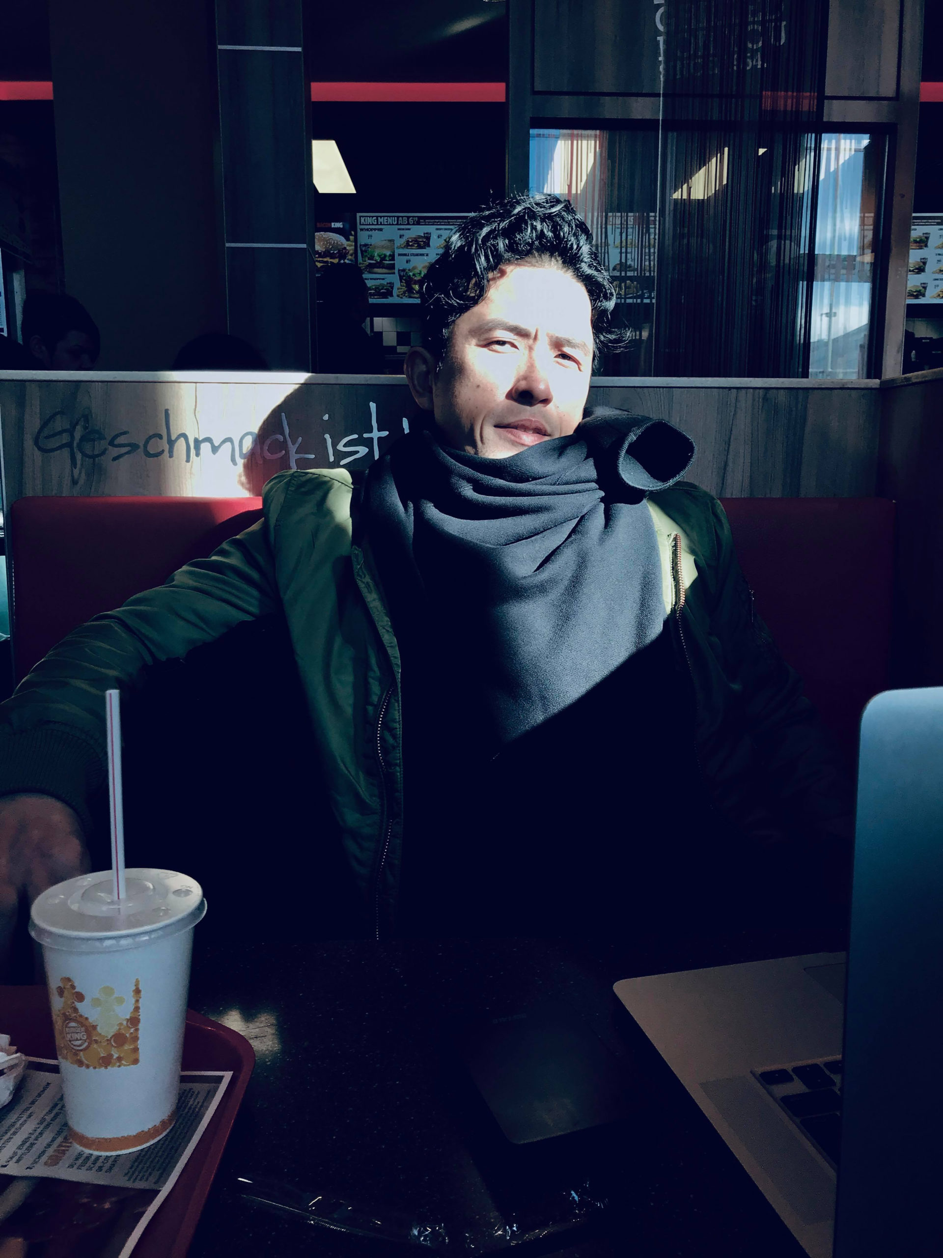 山田周平 | 天王洲のアートスポット WHAT CAFE