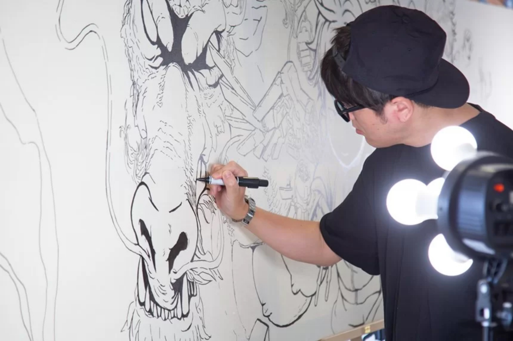 前田純 | 天王洲のアートスポット WHAT CAFE